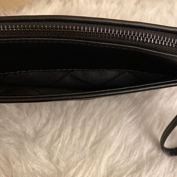 🌈NWOT Michael Kors Jet Set Zip Clutch Wristlet🌈 - Picture 8 of 8